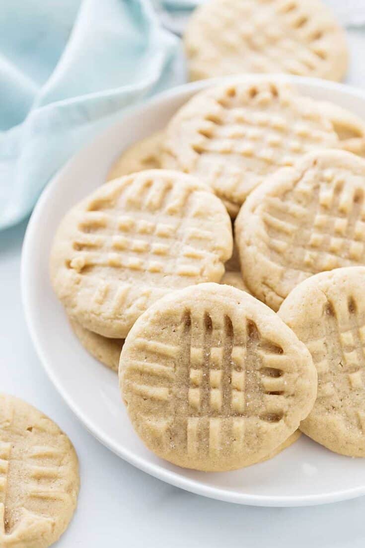 Chewy Peanut Butter Cookies (Soft Old Fashioned Recipe) - Olives + Thyme