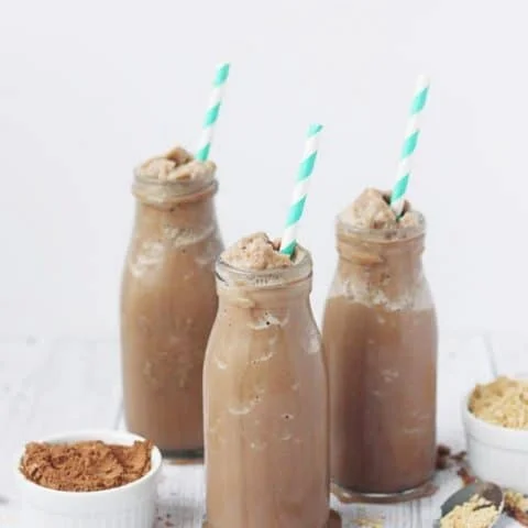 Protein-Packed Low-Carb Chocolate Peanut Butter Smoothie -- This chocolaty, peanut-buttery, protein-packed smoothie is low carb thanks to unsweetened almond milk, cocoa powder and no-calorie sweetener. | halfscratched.com