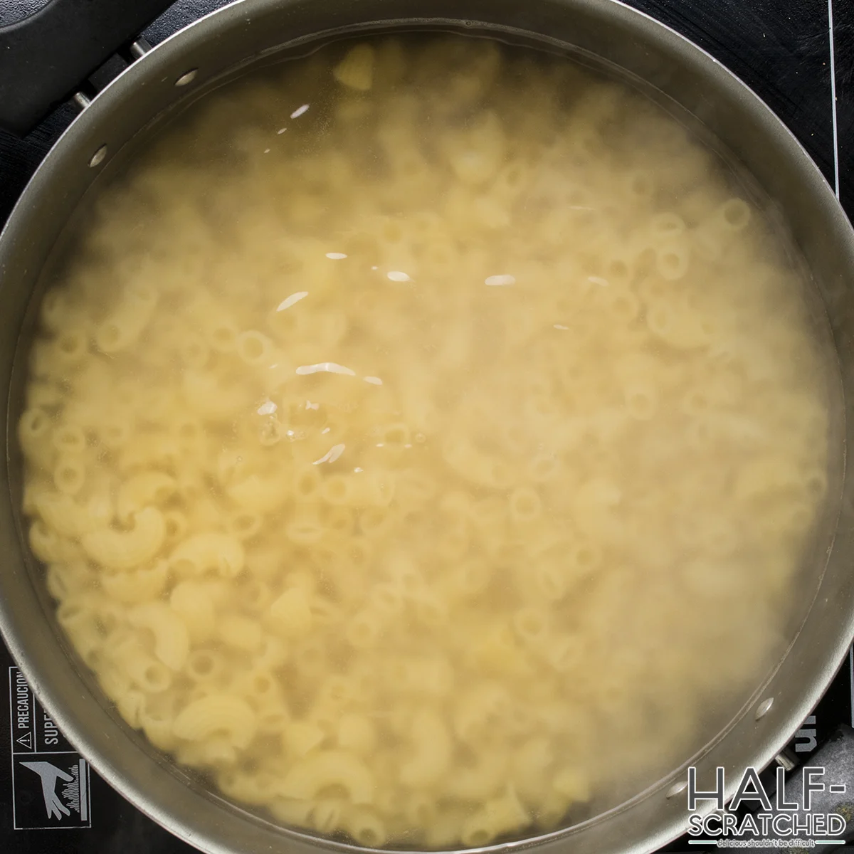 A pot with Macaroni